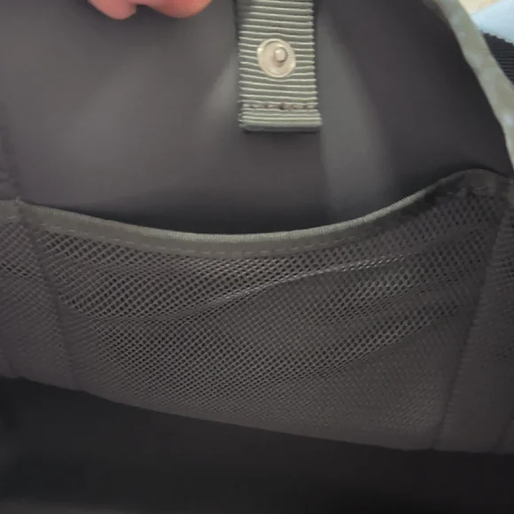 Athleta Diem Tote Bag Grey NWT - Picture 5 of 6